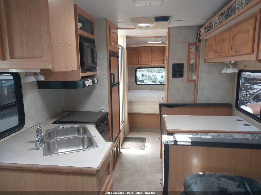 2004 Ford E-450 Cutaway Standard VIN: 1FDXE45S64HB44074 Lot: 42327356