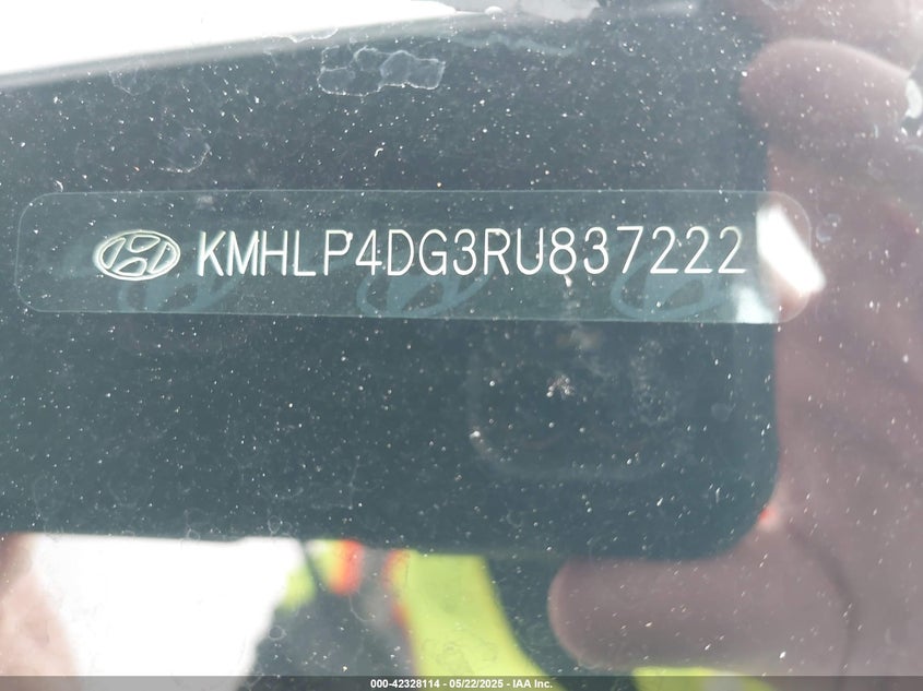 2024 HYUNDAI ELANTRA VIN: KMHLP4DG3RU837222