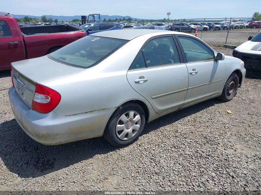 JTDBE32K120077585 2002 TOYOTA CAMRY photo no. 4