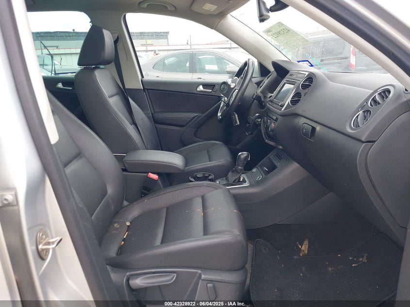 VIN WVGSV7AX1HW510439 2017 VOLKSWAGEN TIGUAN 2.0T WOLFSBURG EDITION