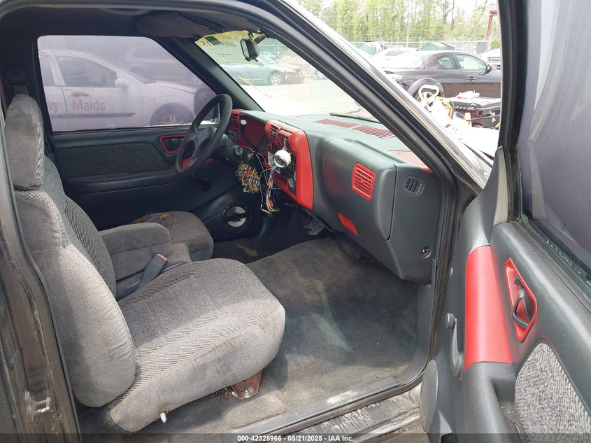 1GCCS19W7RK163105 1994 CHEVROLET S-10 PICKUP photo no. 5