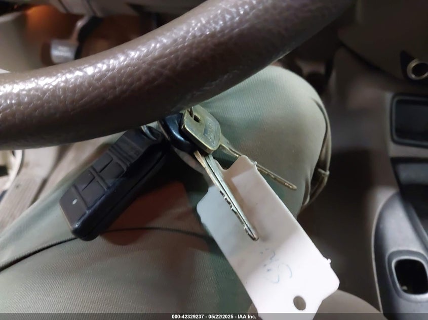 2005 Toyota Tundra Sr5 V8 VIN: 5TBDT44195S492771 Lot: 42329237