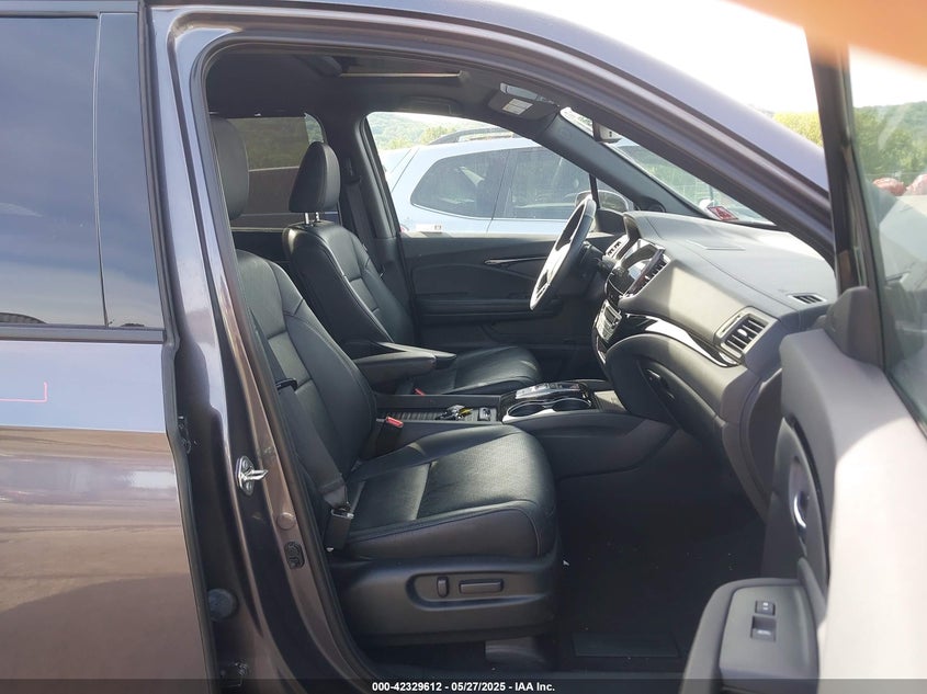 2019 HONDA PASSPORT VIN: 5FNYF8H0XKB030776