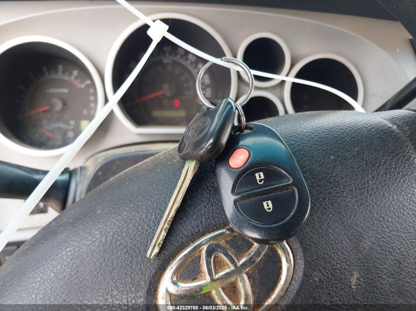 2008 Toyota Tundra Base 5.7L V8/Sr5 5.7L V8 VIN: 5TFSV54118X005592 Lot: 42329768