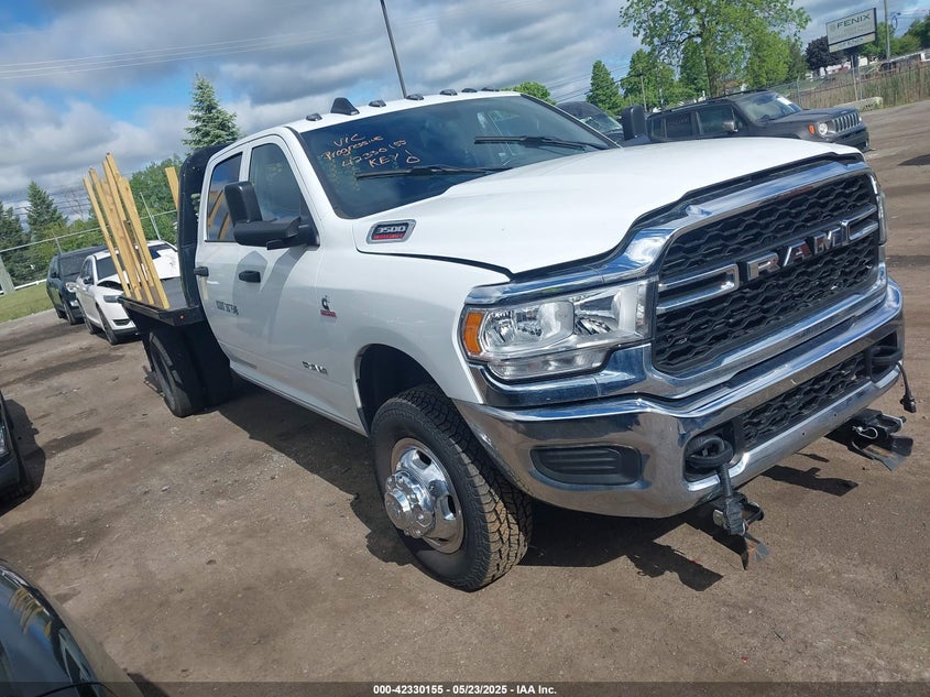2022 Ram 3500 Chassis Tradesman/Slt/Laramie/Limited white truck diesel 3C7WRTCL5NG279975 photo #1