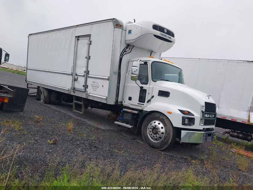 2023 MACK MD  (VIN: 1M2MDBAA7PS009345)