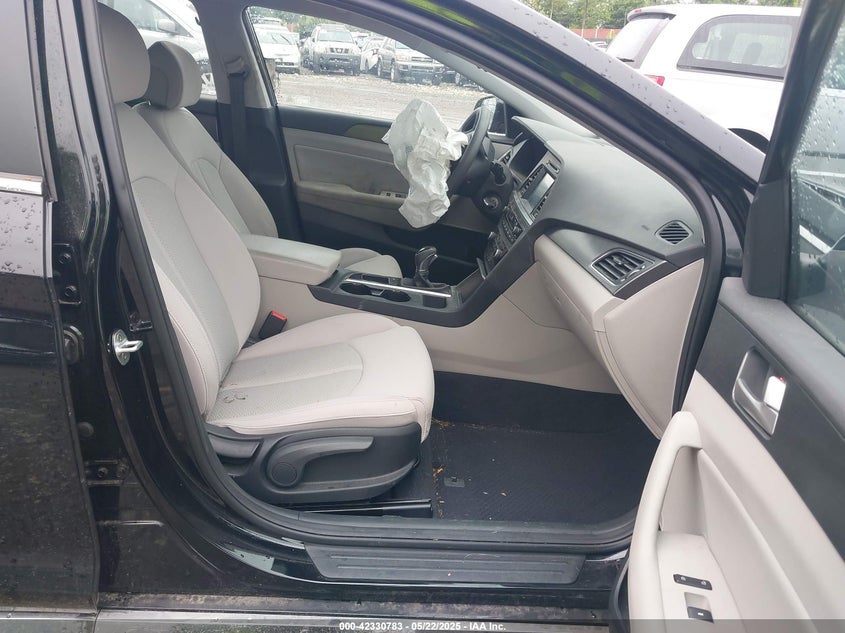2017 HYUNDAI SONATA SPORT - 5NPE34AF7HH457894