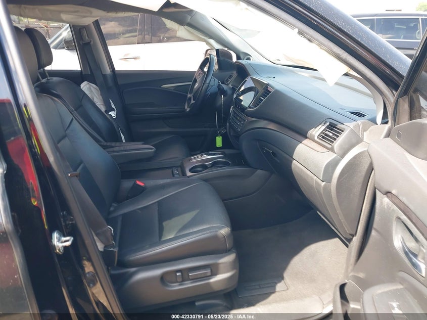 2021 HONDA PILOT VIN: 5FNYF5H52MB009644
