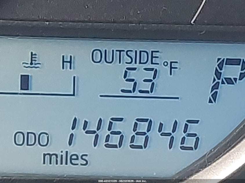 2013 TOYOTA RAV4 XLE - JTMRFREV2DD015936