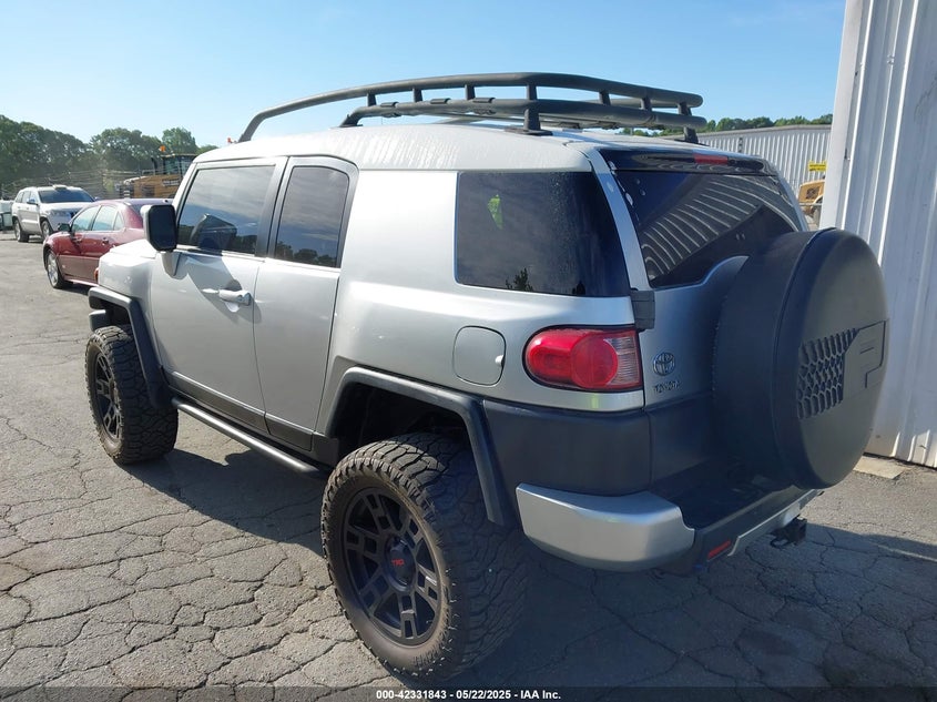 2007 TOYOTA FJ CRUISER VIN: JTEBU11F270001579