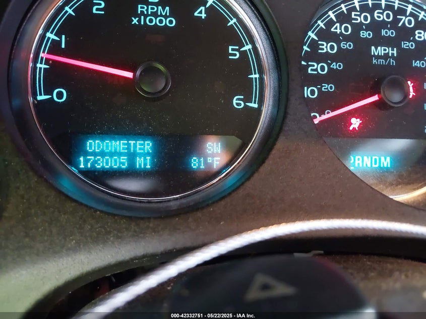 2011 CHEVROLET TAHOE VIN: 1GNSCAE0XBR306224