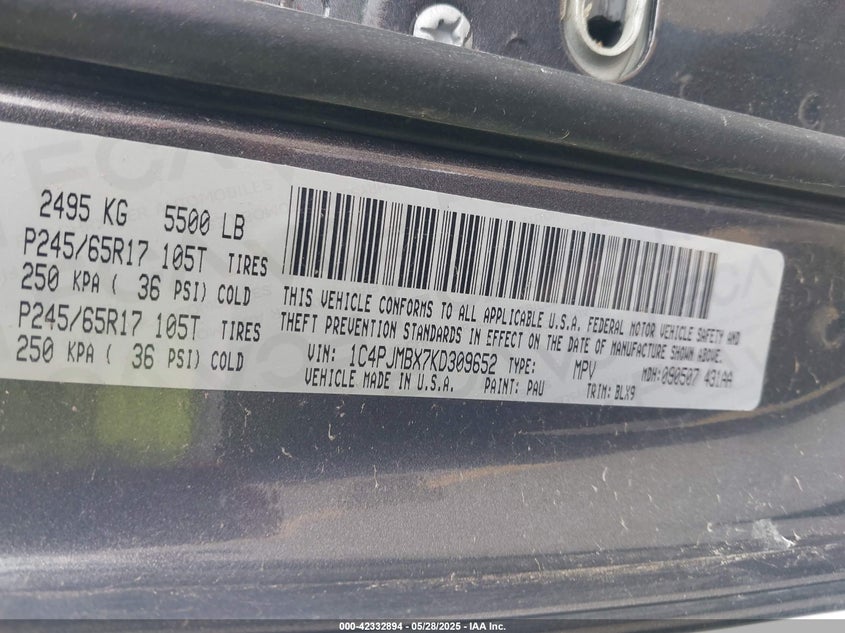 VIN 1C4PJMBX7KD309652 2019 JEEP CHEROKEE TRAILHAWK ELITE 4X4