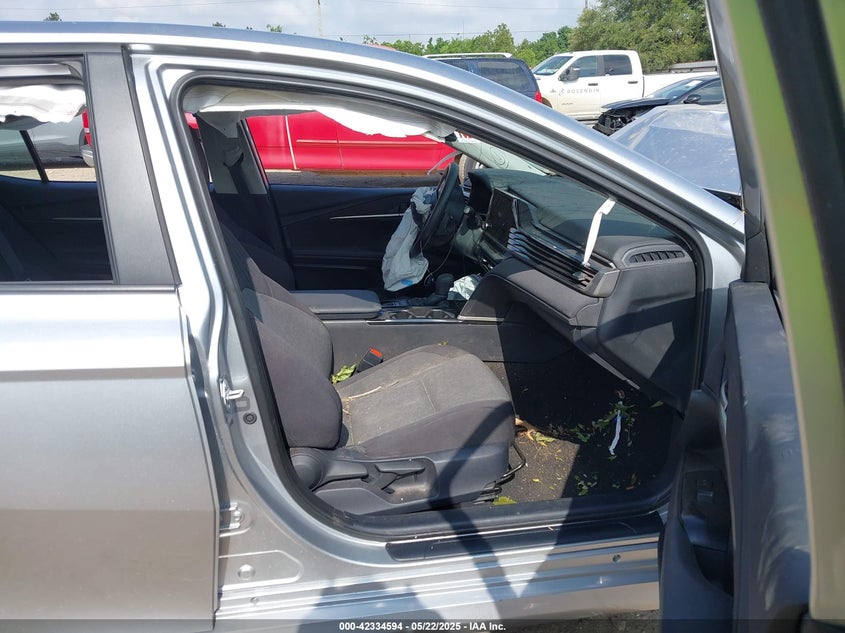 2025 TOYOTA CAMRY VIN: 4T1DAACK7SU526750