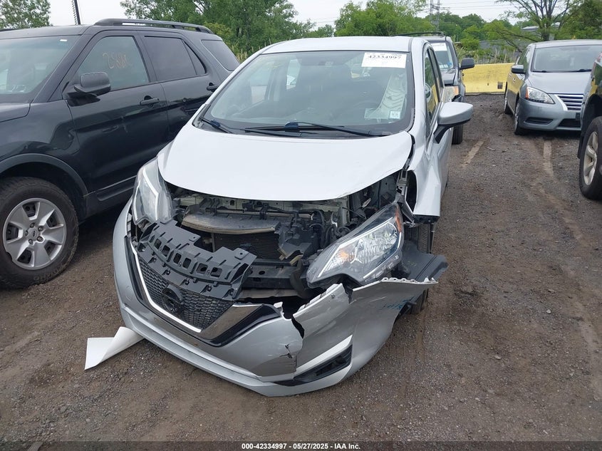 VIN 3N1CE2CP4HL381744 2017 NISSAN VERSA NOTE SV