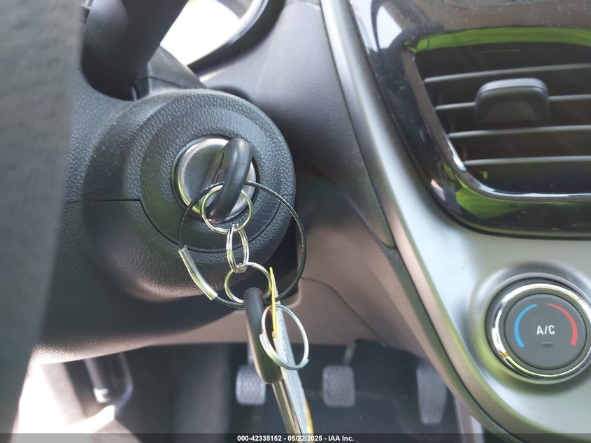 2019 CHEVROLET SPARK VIN: KL8CA6SA7KC725656