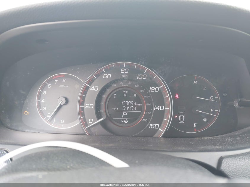 2013 HONDA ACCORD VIN: 1HGCR2F53DA251453