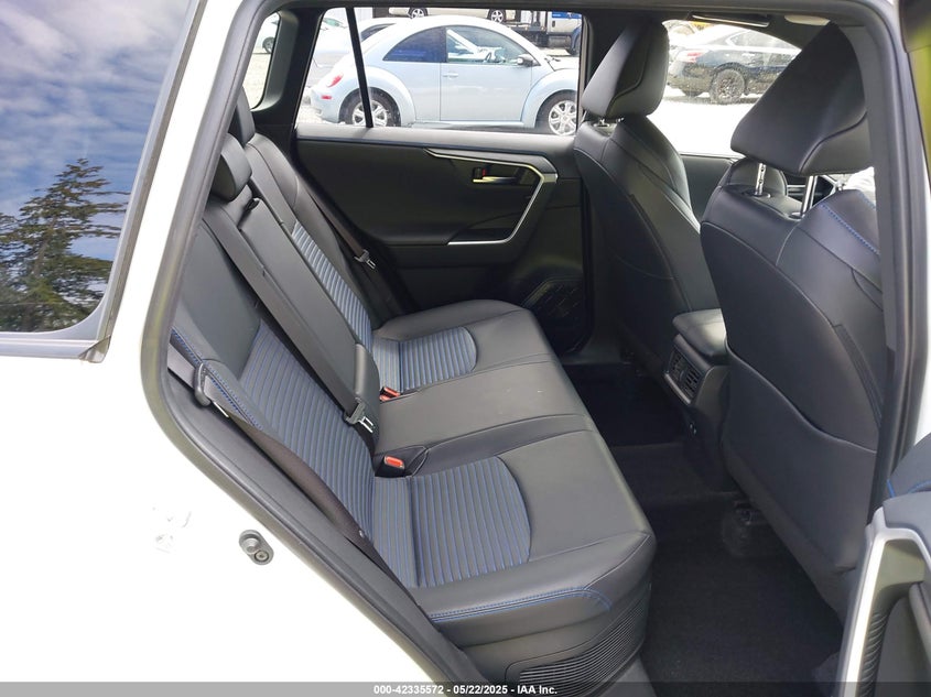 2019 TOYOTA RAV4 HYBRID XSE - JTMEWRFV0KJ026624