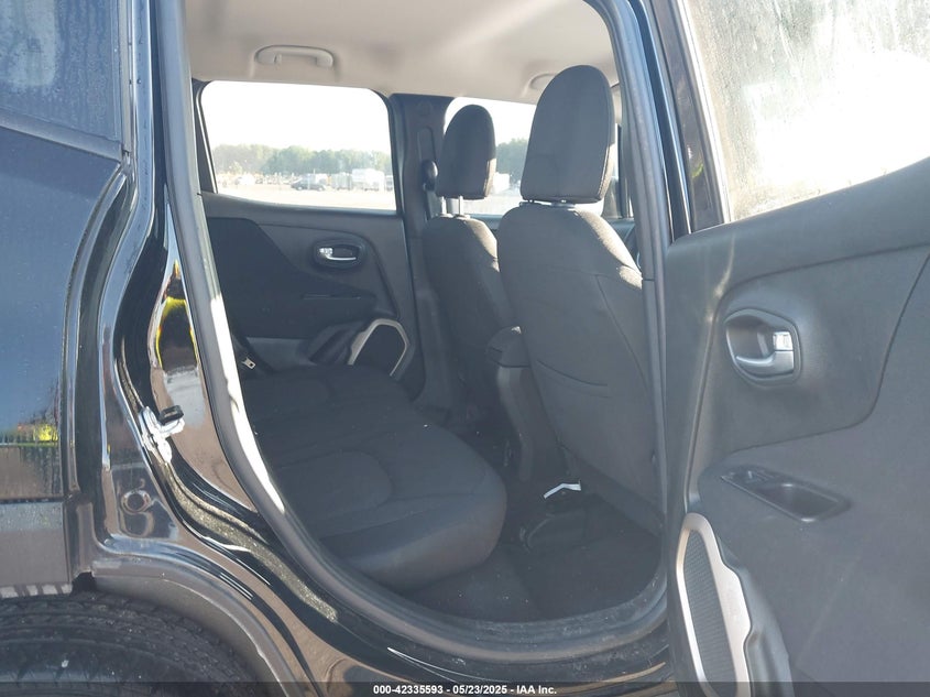 2017 JEEP RENEGADE LATITUDE 4X4 - ZACCJBBB0HPE54422