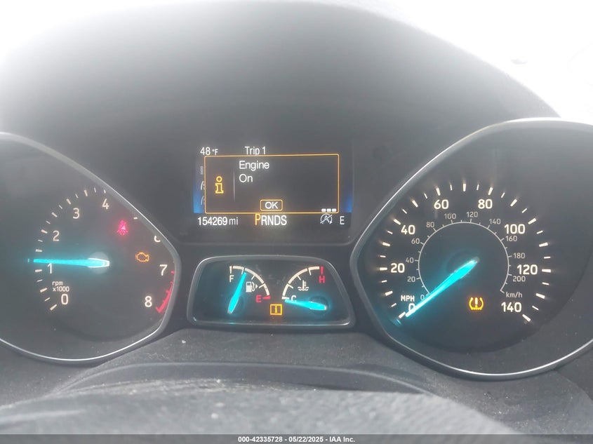 VIN 1FMCU9GD8HUB87051 2017 FORD ESCAPE SE
