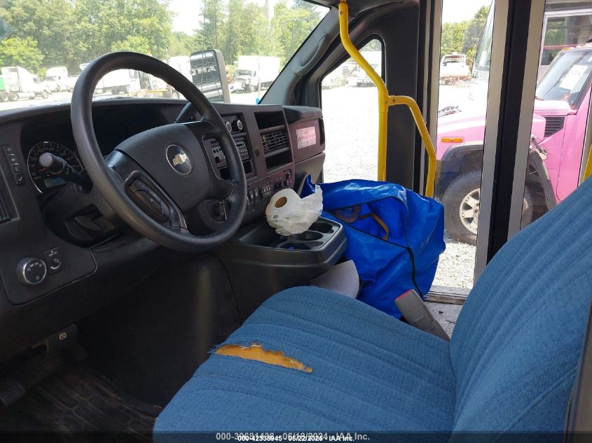 2008 Chevrolet Express Cutaway Work Van VIN: 1GBJG316X81189173 Lot: 42335945