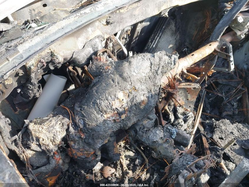 2004 Toyota Camry Le/Se/Std/Xle VIN: 4T1BE32K04U286937 Lot: 42335956