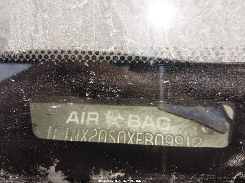 1999 Ford F-250 Lariat/Xl/Xlt VIN: 1FTNX20S0XEB09912 Lot: 42336263