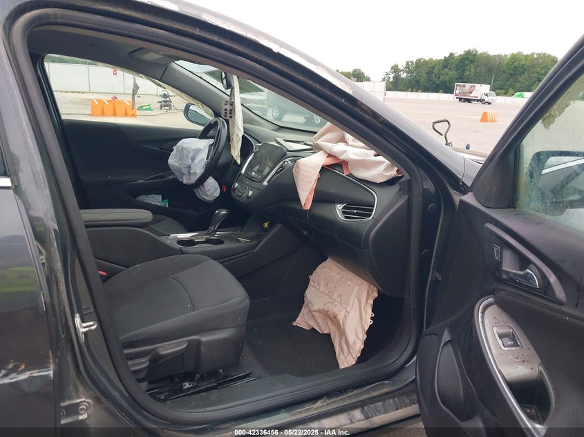 2017 CHEVROLET MALIBU 1LT 1G1ZE5STXHF144704