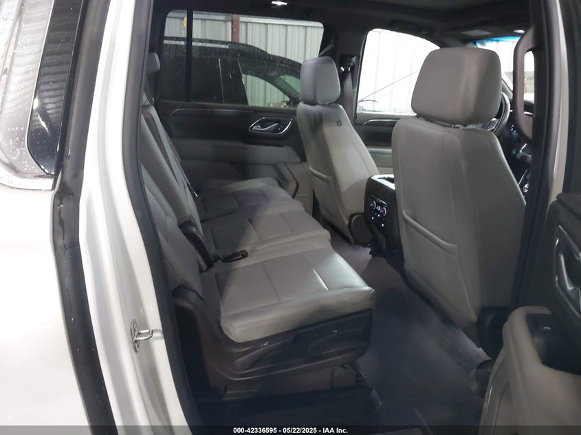 2022 CHEVROLET SUBURBAN 4WD LT - 1GNSKCKD7NR235784