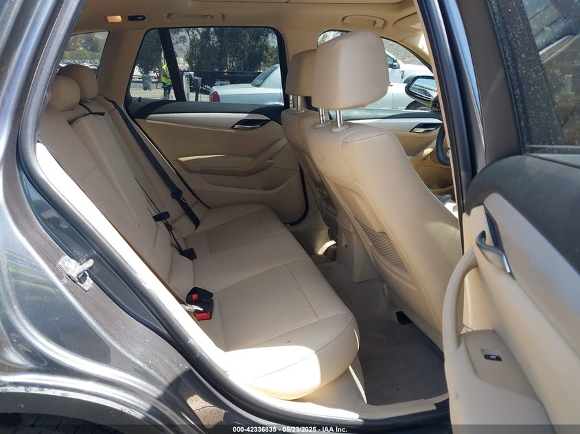 2014 BMW X1 VIN: WBAVL1C51EVY23179
