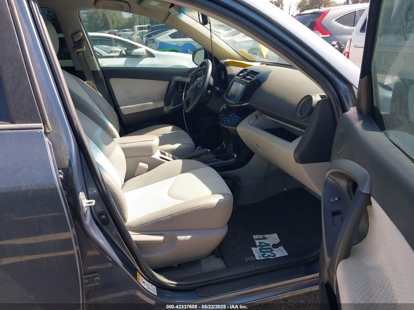 2013 TOYOTA RAV4 EV VIN: 2T3YL4DV3DW001586