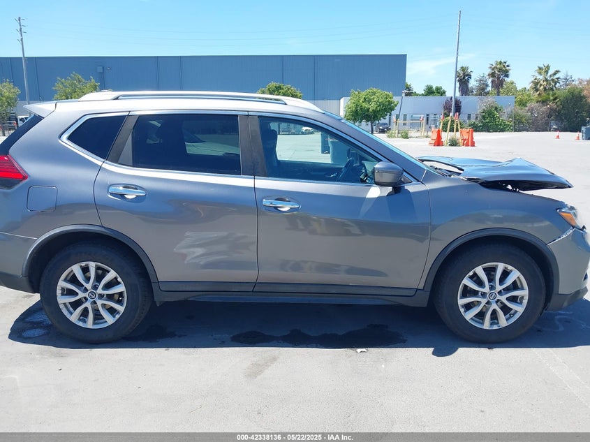 2017 NISSAN ROGUE SV - KNMAT2MT5HP613813