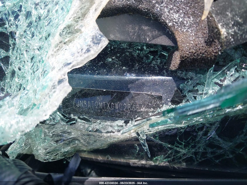 2016 NISSAN ROGUE S - JN8AT2MTXGW028654