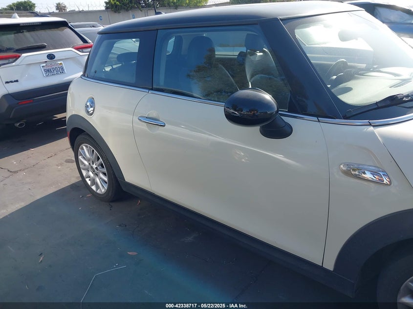 2015 MINI HARDTOP COOPER S - WMWXP7C55F2A39819