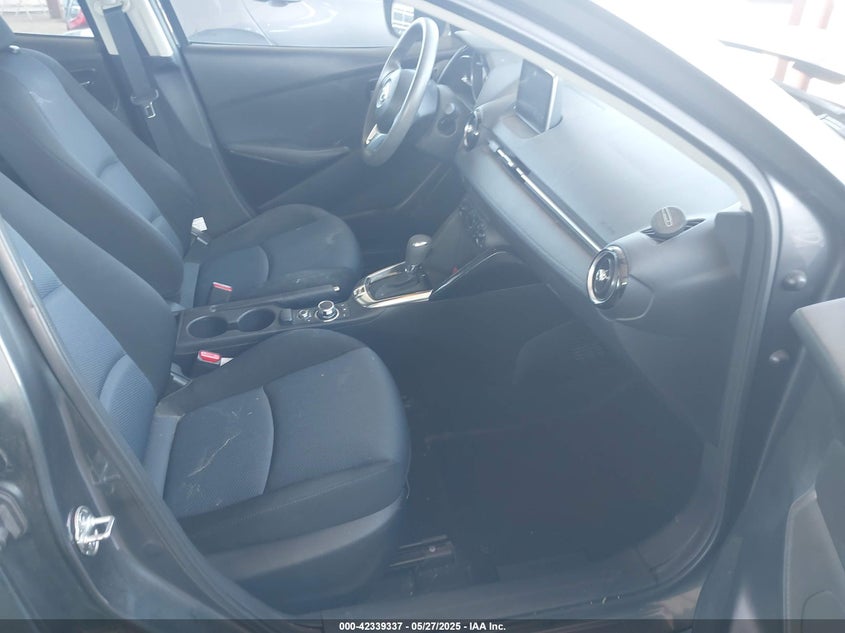 2017 TOYOTA YARIS IA 3MYDLBYV1HY176238