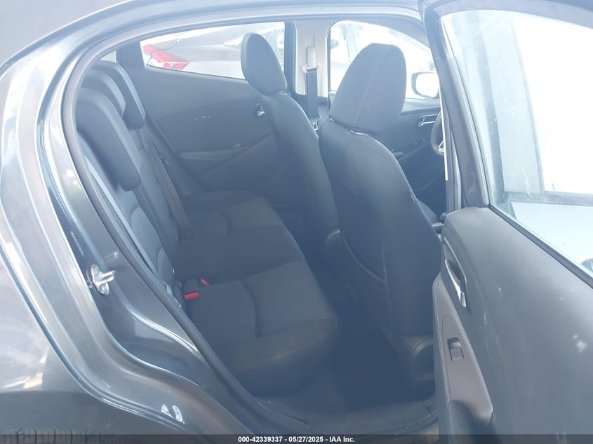 2017 TOYOTA YARIS IA 3MYDLBYV1HY176238