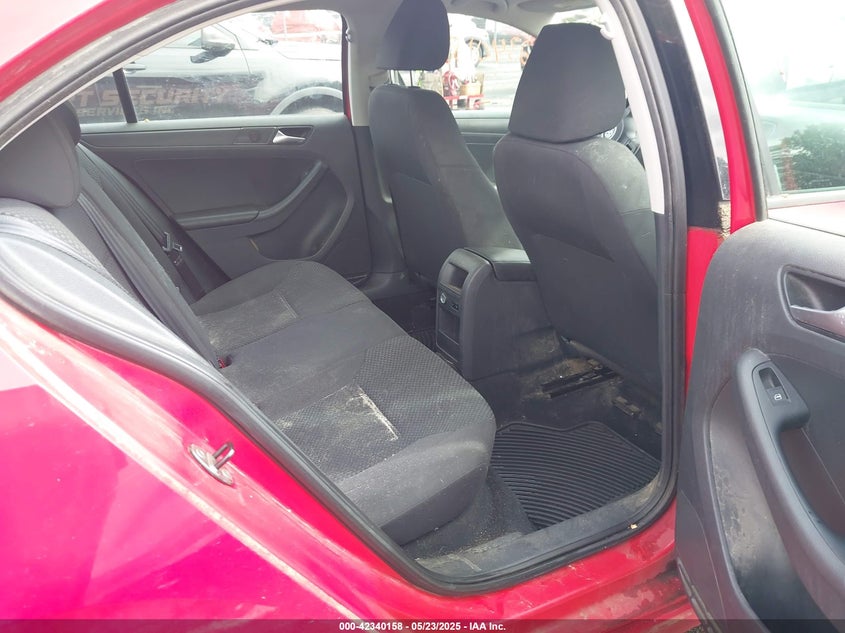 2013 VOLKSWAGEN JETTA 2.0L BASE/2.0L S - 3VW2K7AJ2DM312534