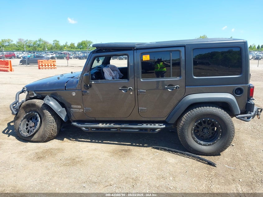 2017 JEEP WRANGLER UNLIMITED SPORT 4X4 - 1C4BJWDG8HL520876