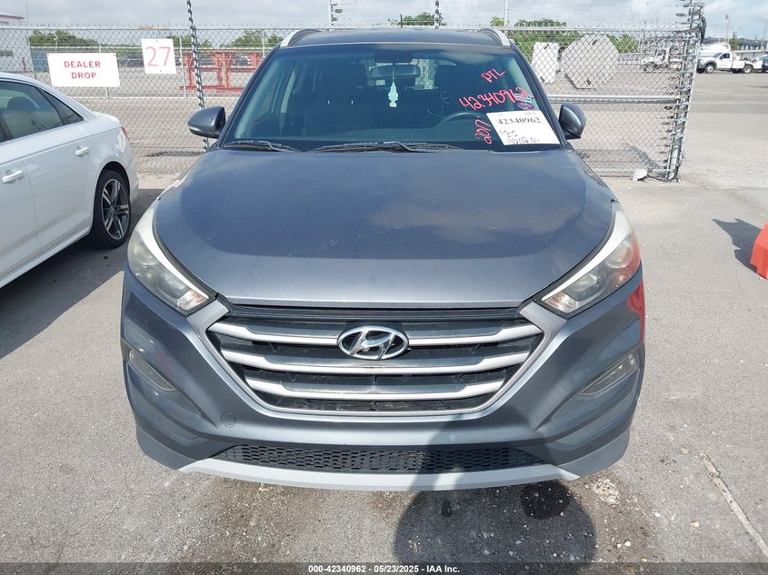 2017 HYUNDAI TUCSON LIMITED/SPORT AND ECO/SE - KM8J33A22HU536042