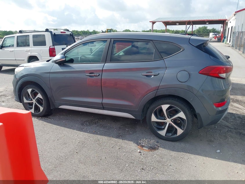 2017 HYUNDAI TUCSON LIMITED/SPORT AND ECO/SE - KM8J33A22HU536042