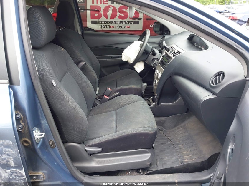 2009 TOYOTA YARIS VIN: JTDBT903791334077