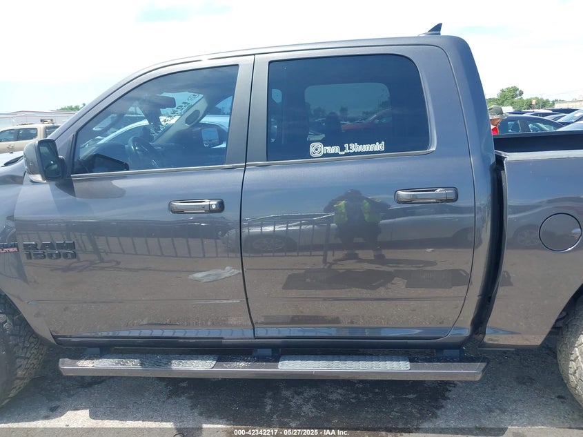 2018 RAM 1500 NIGHT  4X4 5'7 BOX - 1C6RR7MT9JS110827