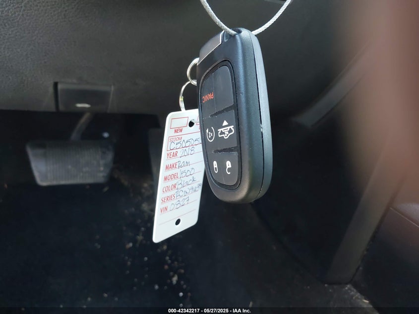 2018 RAM 1500 NIGHT  4X4 5'7 BOX - 1C6RR7MT9JS110827