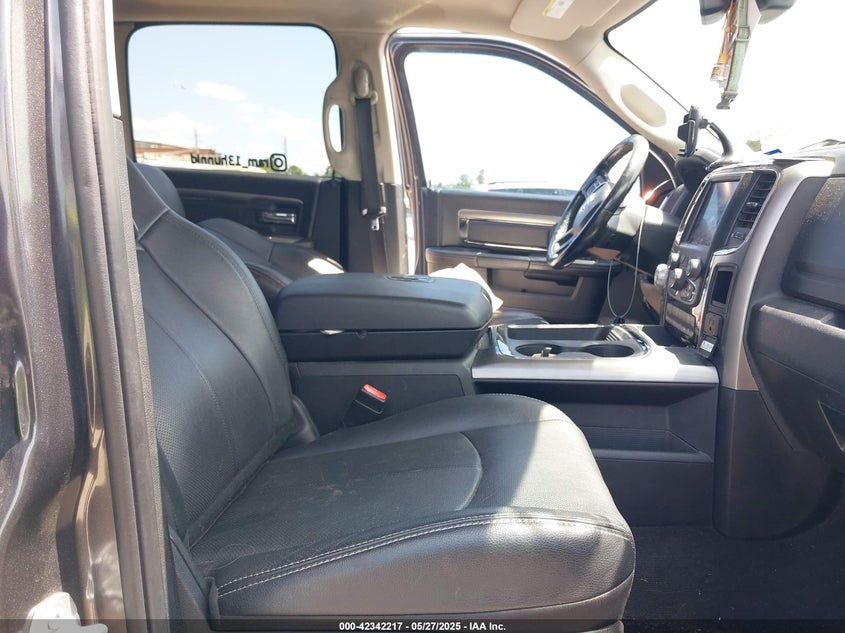 2018 RAM 1500 NIGHT  4X4 5'7 BOX - 1C6RR7MT9JS110827