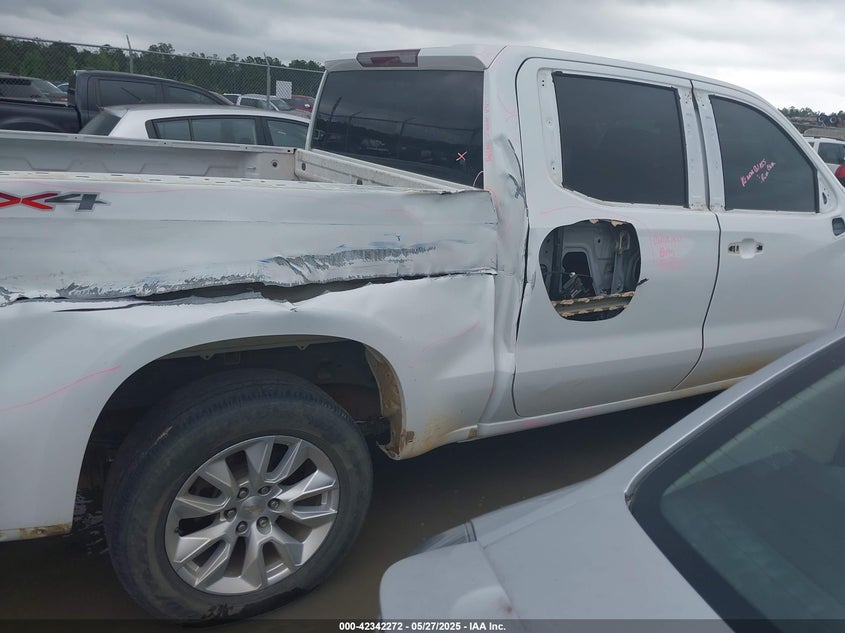 2020 CHEVROLET SILVERADO 1500 4WD  SHORT BED CUSTOM - 1GCPYBEH3LZ262001