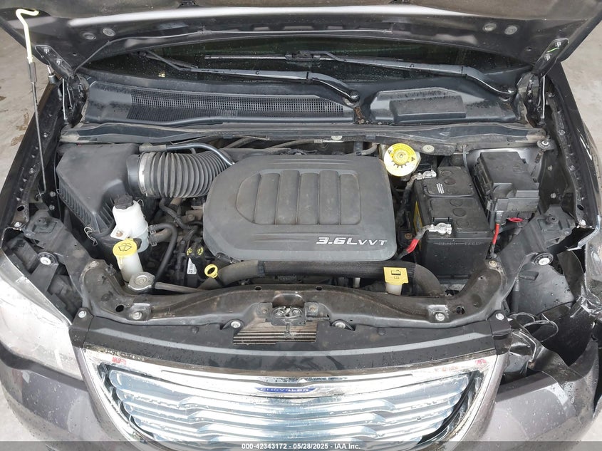 2015 Chrysler Town & Country Touring-L VIN: 2C4RC1CG0FR554943 Lot: 42343172