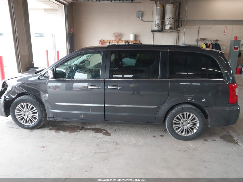 2015 Chrysler Town & Country Touring-L VIN: 2C4RC1CG0FR554943 Lot: 42343172