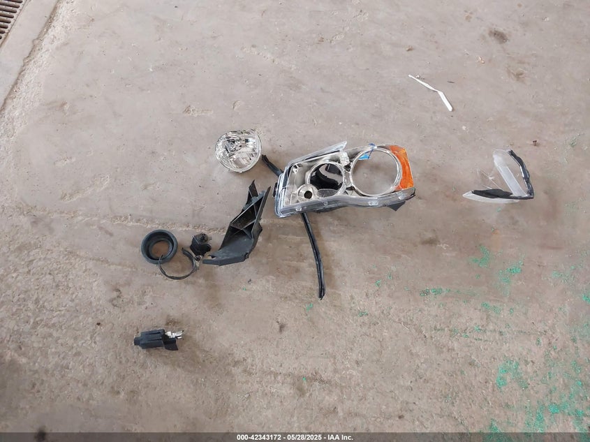 2015 Chrysler Town & Country Touring-L VIN: 2C4RC1CG0FR554943 Lot: 42343172