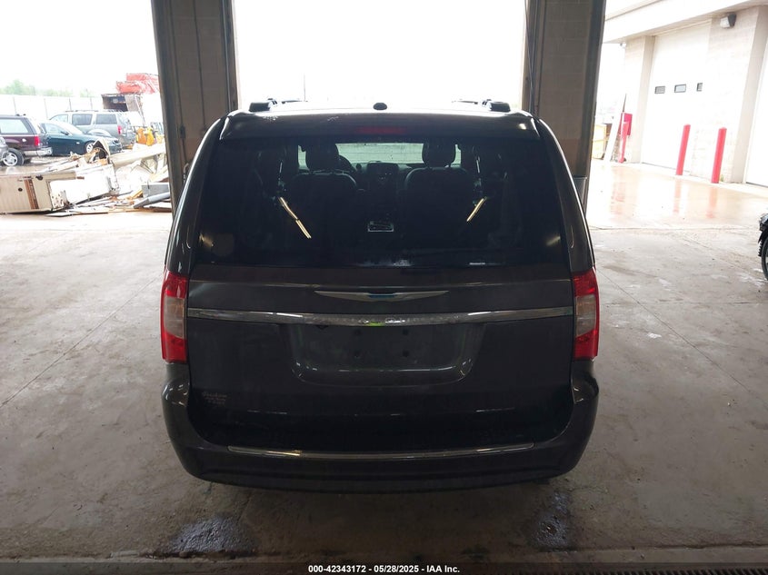 2015 Chrysler Town & Country Touring-L VIN: 2C4RC1CG0FR554943 Lot: 42343172