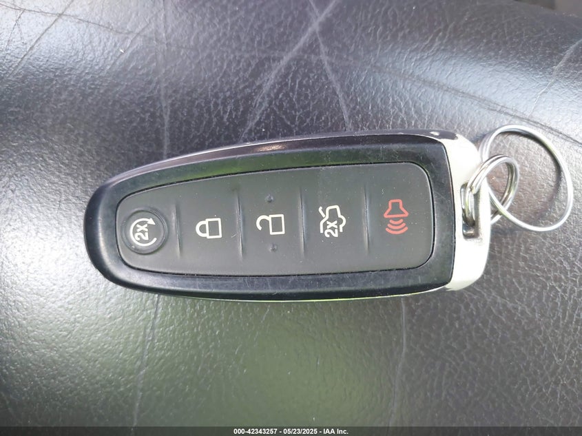 2011 FORD EDGE VIN: 2FMDK3KCXBBA70395