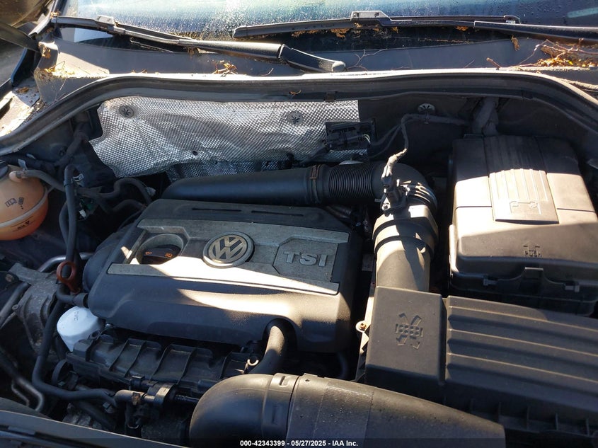 2012 VOLKSWAGEN TIGUAN VIN: WVGAV7AX8CW565247
